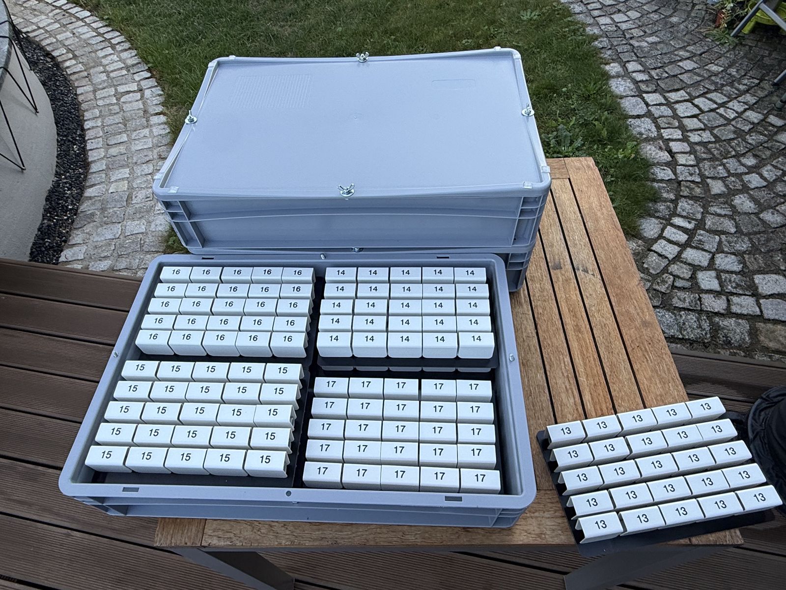 Storage box with chair numbers sorted by number